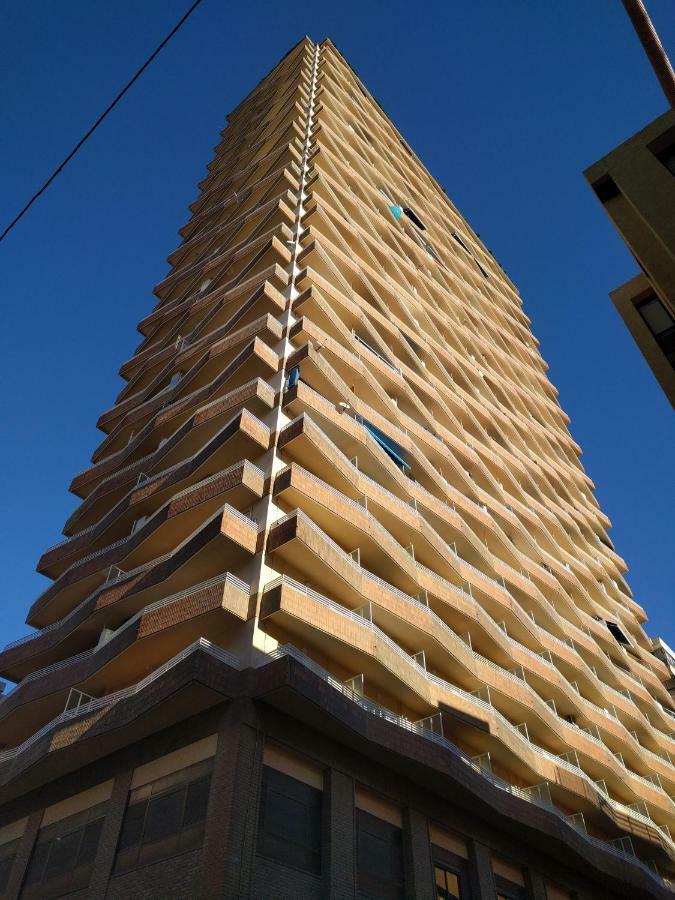 Apartamento Charming Downtown Skyscrapper Alicante Exterior foto